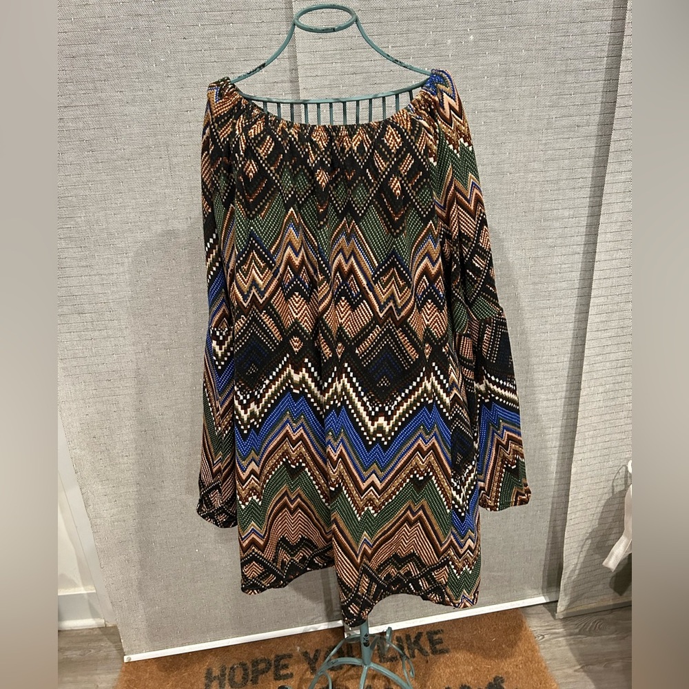 Women’s (1X) Flowy Boutique Dress